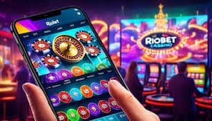 Philippine player making a GCash Casino deposit on mobile phone